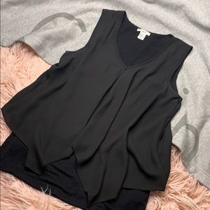 black layered‎ top